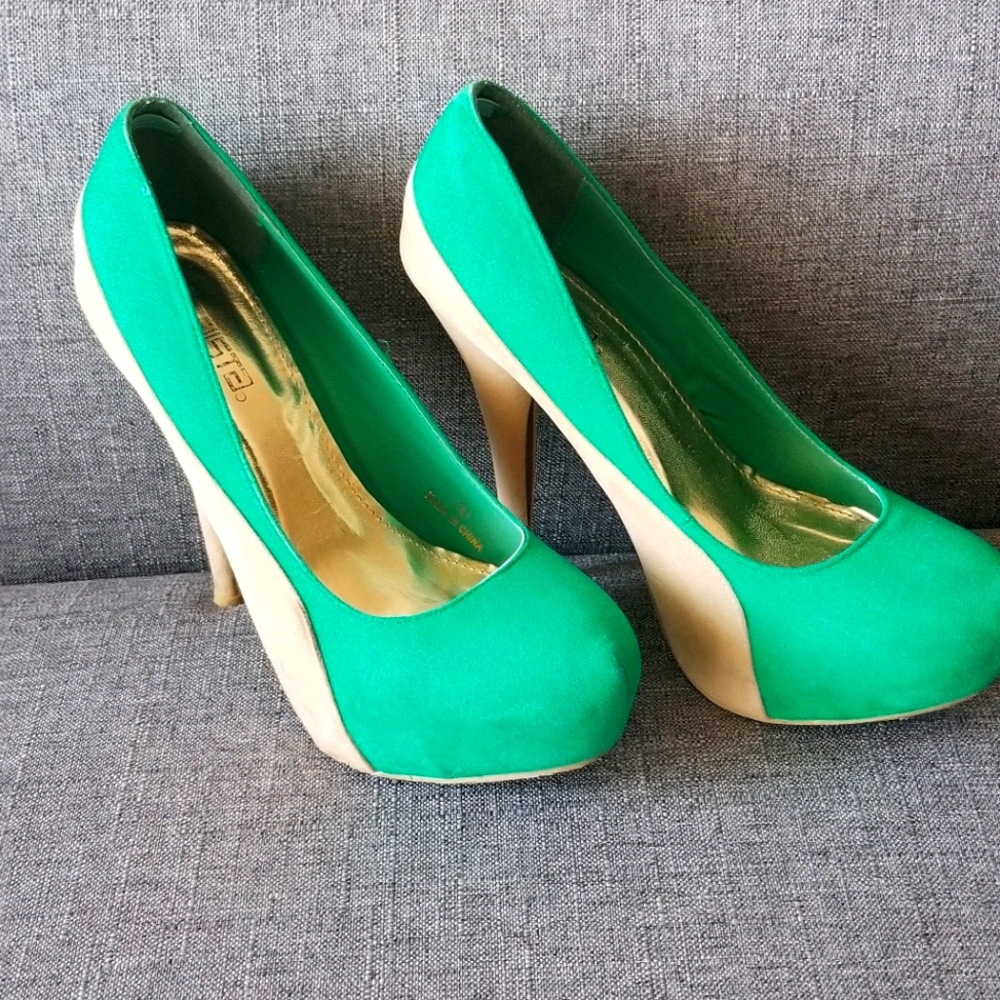 Color blocked platform stilettos
